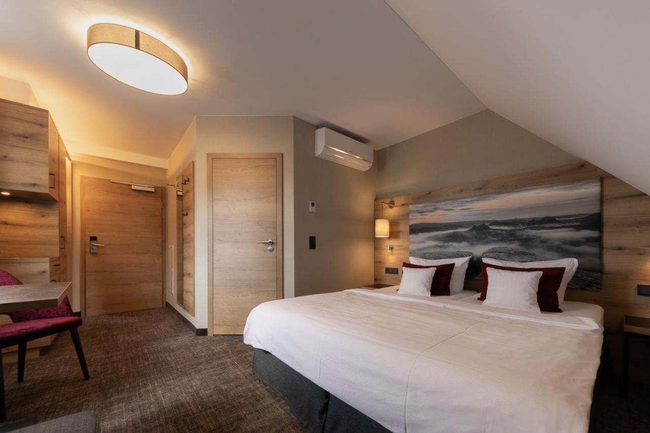Ringhotel Landhaus Nicolai "Hotel Garni" Lohmen  Zewnętrze zdjęcie