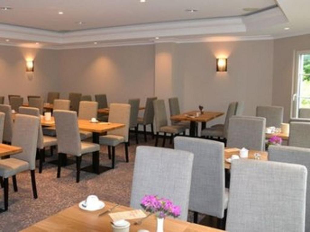 Ringhotel Landhaus Nicolai "Hotel Garni" Lohmen  Zewnętrze zdjęcie