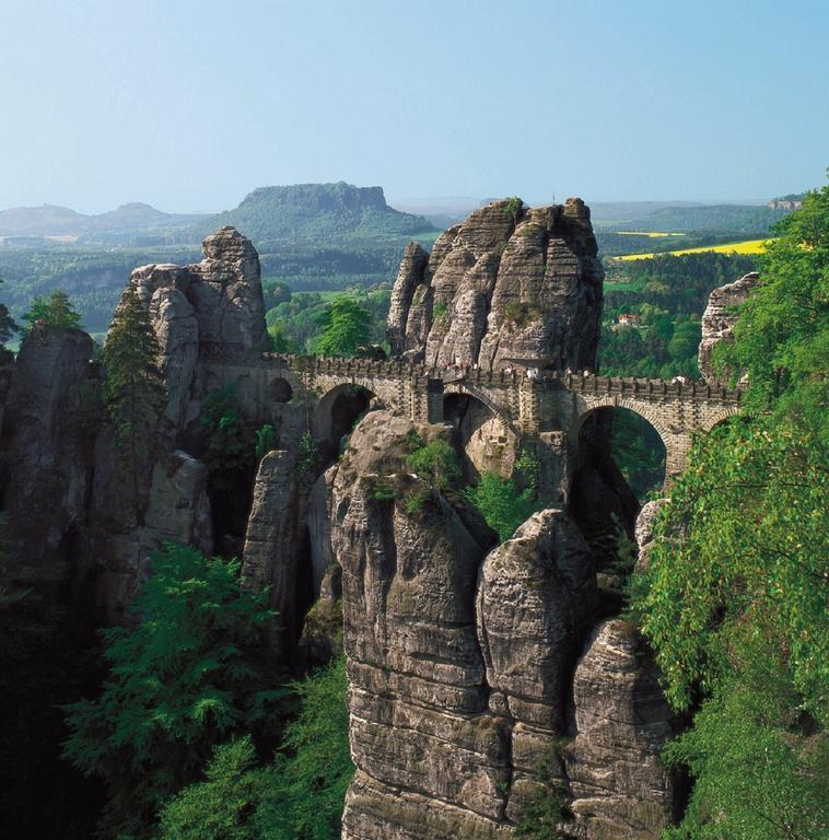 Ringhotel Landhaus Nicolai "Hotel Garni" Lohmen  Zewnętrze zdjęcie